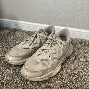 Adidas Ozwego